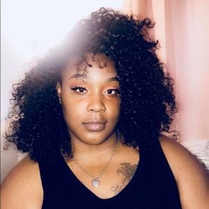 Meet your Posher, Toni